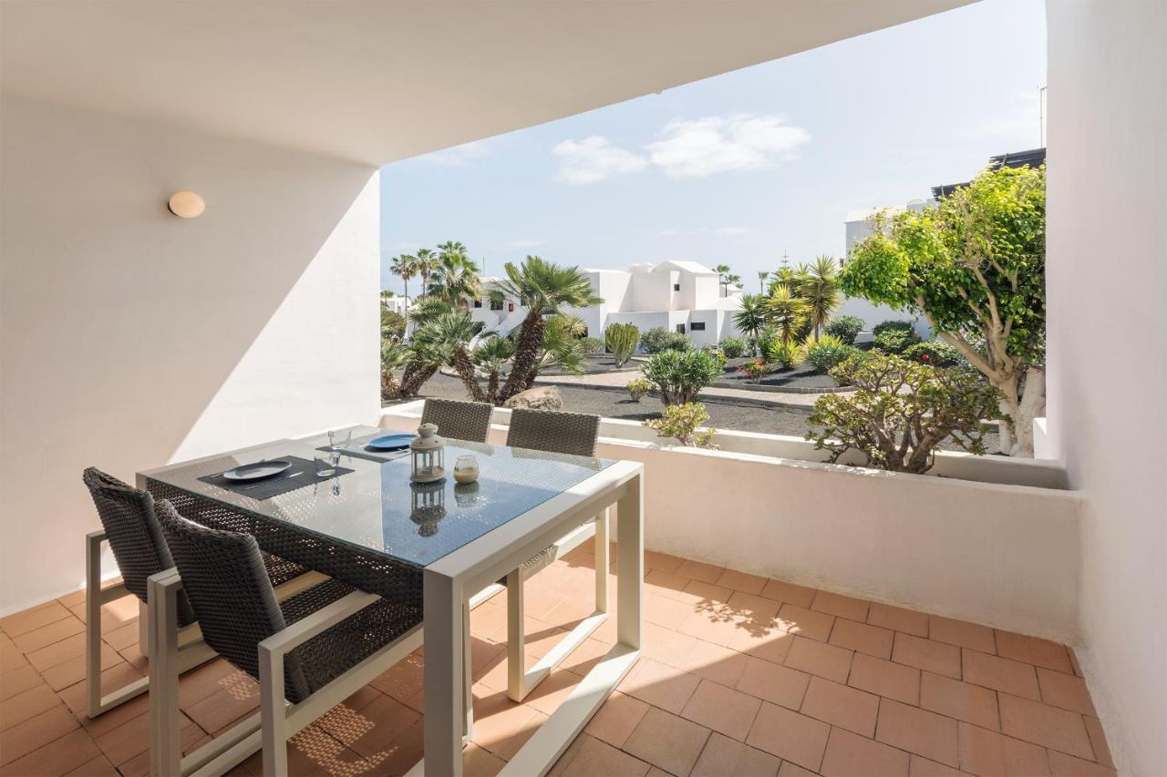 Conylanza Bastian Beach Apartment Costa Teguise Exterior foto
